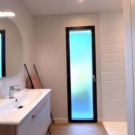 Jungle Etxea De à Avec Piscine Pour 6 Personnes Anglet